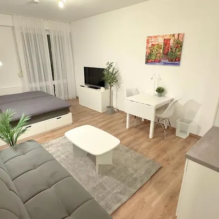 Modern, Quiet Right By S-bahn - Close To Munich & Airport * Unterschleißheim