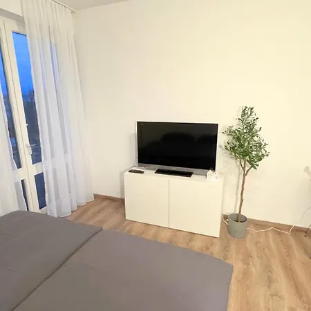 Apartment Modern, Quiet Right By S-bahn - Close To Munich & Airport