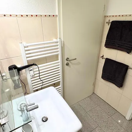 Modern, Quiet Right By S-bahn - Close To Munich & Airport * Unterschleißheim